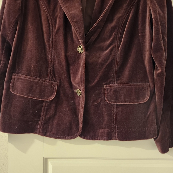 Jacket - Picture 2 of 9